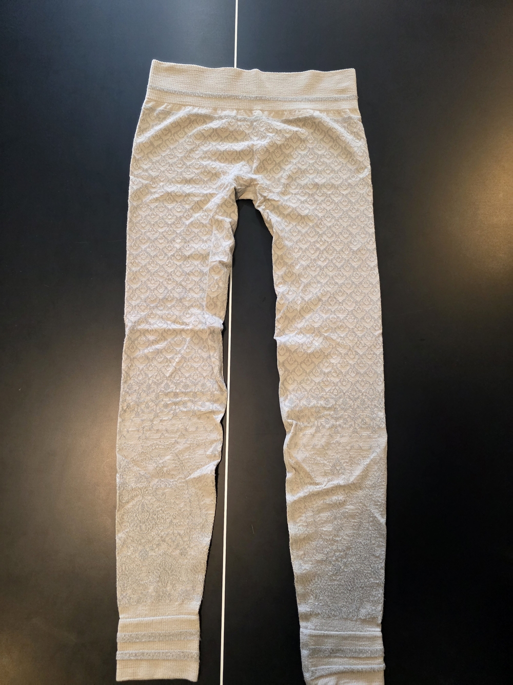 Athleta Cream Textured Knit Womens Leggings